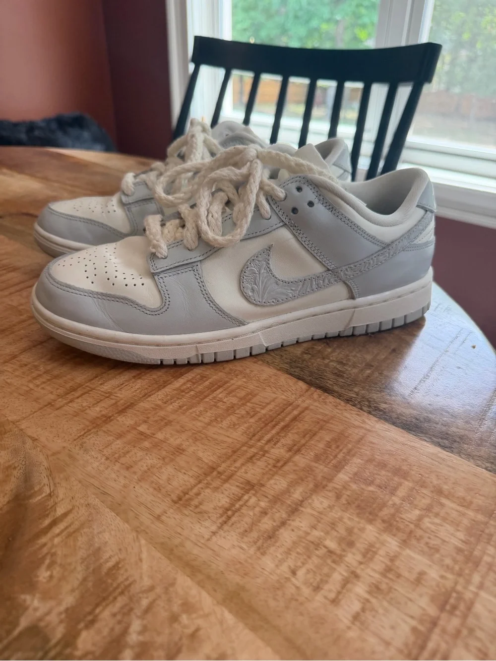 Women’s Nike dunk low Sail Aura size 9